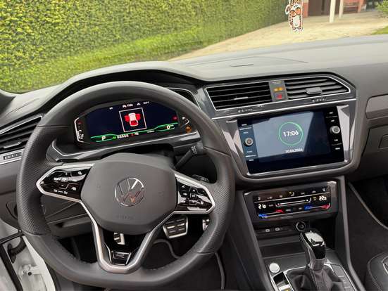 VOLKSWAGEN-TIGUAN-2024