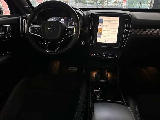 VOLVO-XC40-1.5 T5 RECHARGE R-DESIGN GEARTRONIC VOLVO-XC40-2020