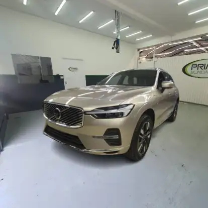 VOLVO-XC60-2025