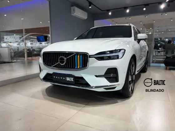 VOLVO XC60 2.0 T8 RECHARGE ULTRA AWD GEARTRONIC VOLVO XC60 2.0 T8 RECHARGE ULTRA AWD GEARTRONIC