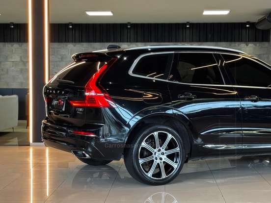 VOLVO-XC60-2019
