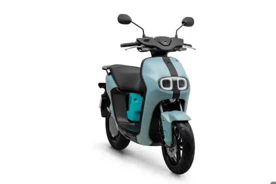 YAMAHA-NEOS CONNECTED-2025