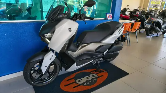 YAMAHA XMAX 250 CONNECTED ABS YAMAHA XMAX 250 CONNECTED ABS