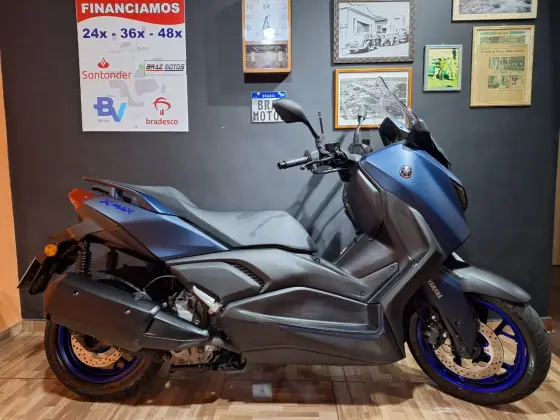 YAMAHA XMAX 250 CONNECTED ABS YAMAHA XMAX 250 CONNECTED ABS