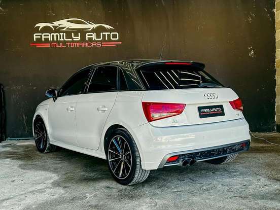 AUDI-A1-2012