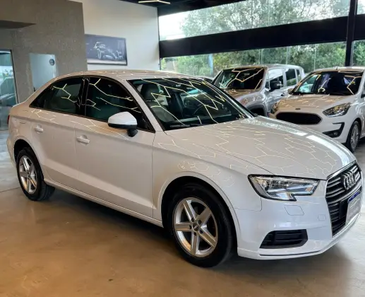 AUDI A3 1.4 TFSI SEDAN AMBIENTE 16V FLEX 4P TIPTRONIC AUDI A3 1.4 TFSI SEDAN AMBIENTE 16V FLEX 4P TIPTRONIC