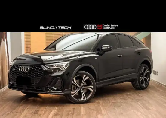 AUDI-Q3-2023