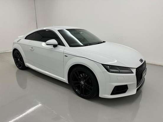 AUDI-TT-2015