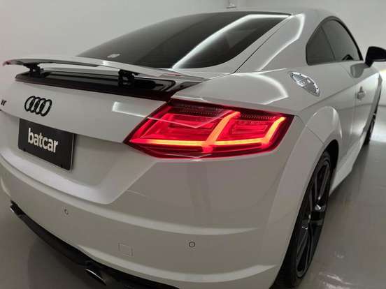AUDI-TT-2015