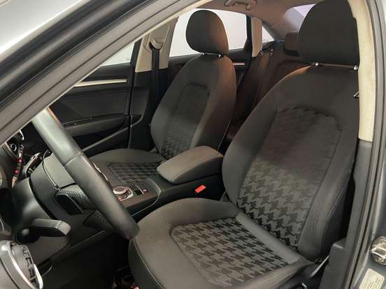 AUDI-A3-1.4 TFSI ATTRACTION 16V GASOLINA 4P S-TRONIC AUDI-A3-2014