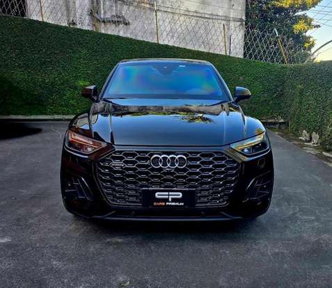 AUDI-Q5-2022