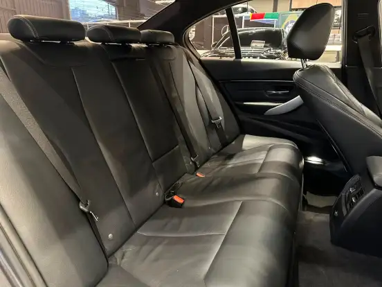 BMW-328i-2.0 M SPORT 16V ACTIVEFLEX 4P AUTOMÁTICO BMW-328i-2018