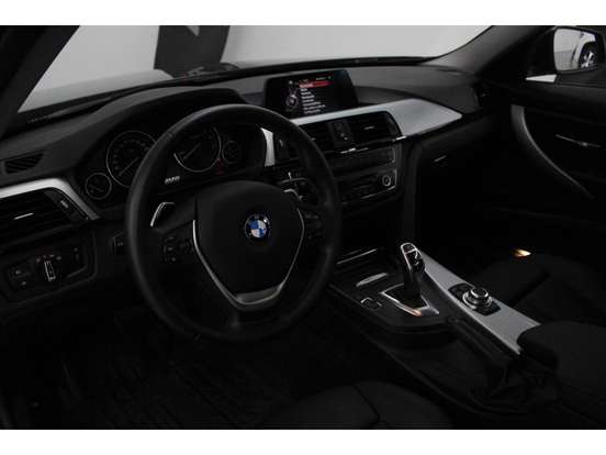 BMW-328i-2.0 SPORT GP 16V ACTIVEFLEX 4P AUTOMÁTICO BMW-328i-2015