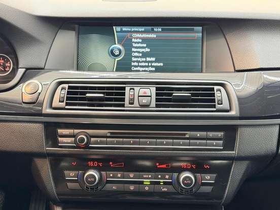 BMW-528i-2012