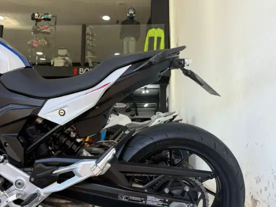 BMW-F 900 R SPORT PLUS BMW-F 900 R SPORT PLUS-2024