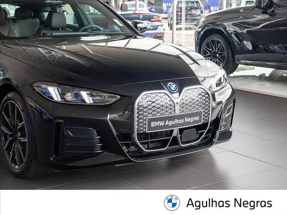 /en/city/cate-car-used-car/bmw-i4-2025-electric-edrive40-m-sport-50271254940288000/-4