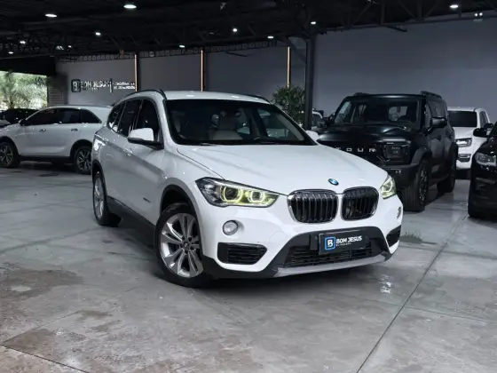 BMW X1 2.0 16V TURBO ACTIVEFLEX SDRIVE20I 4P AUTOMÁTICO BMW X1 2.0 16V TURBO ACTIVEFLEX SDRIVE20I 4P AUTOMÁTICO