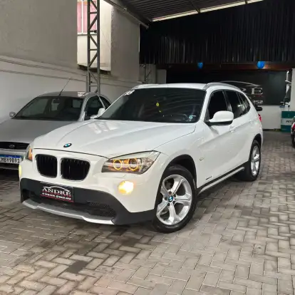 BMW-X1-2012
