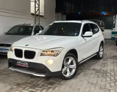 BMW X1 2.0 16V TURBO GASOLINA SDRIVE20I 4P AUTOMÁTICO BMW X1 2.0 16V TURBO GASOLINA SDRIVE20I 4P AUTOMÁTICO