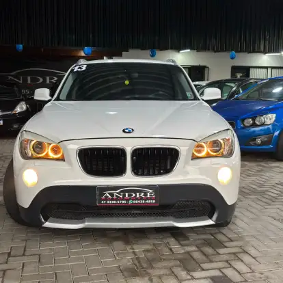 BMW-X1-2012