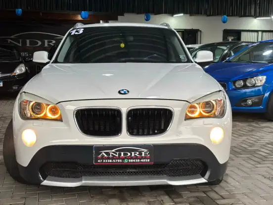 BMW-X1-2.0 16V TURBO GASOLINA SDRIVE20I 4P AUTOMÁTICO BMW-X1-2012