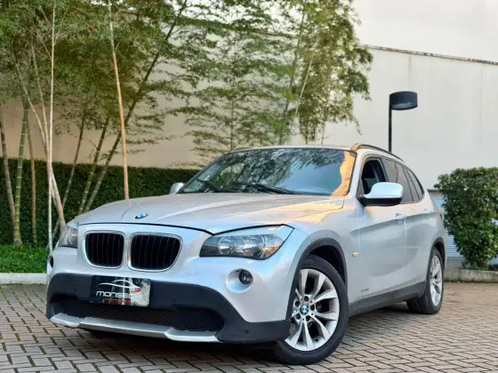 BMW X1 2.0 18I S-DRIVE 4X2 16V GASOLINA 4P AUTOMÁTICO BMW X1 2.0 18I S-DRIVE 4X2 16V GASOLINA 4P AUTOMÁTICO