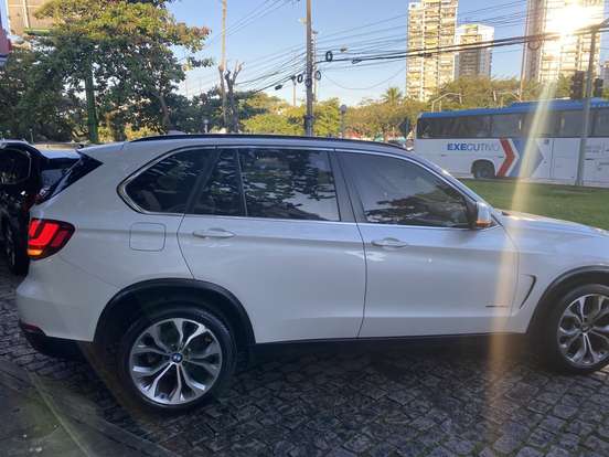 BMW-X5-2016