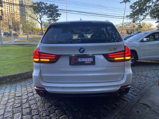 BMW-X5-2016