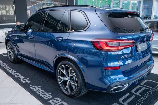 BMW-X5-2022