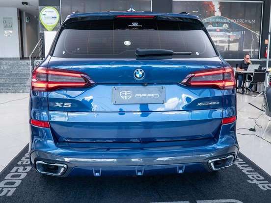 BMW-X5-3.0 I6 TURBO HÍBRIDO XDRIVE45E M SPORT AUTOMÁTICO BMW-X5-2022
