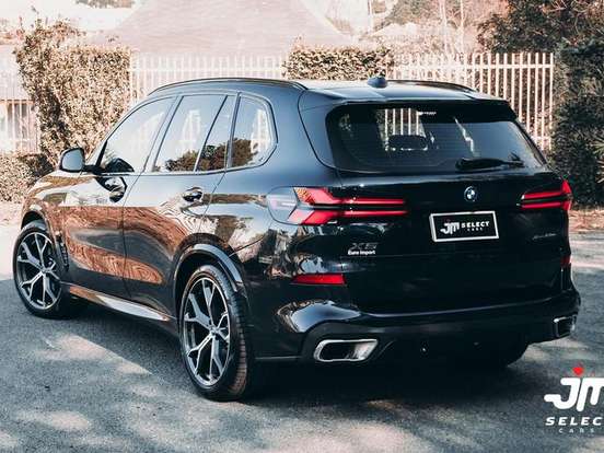 BMW-X5-3.0 I6 TURBO HÍBRIDO XDRIVE50E M SPORT AUTOMÁTICO BMW-X5-2023
