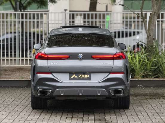 BMW-X6-2023