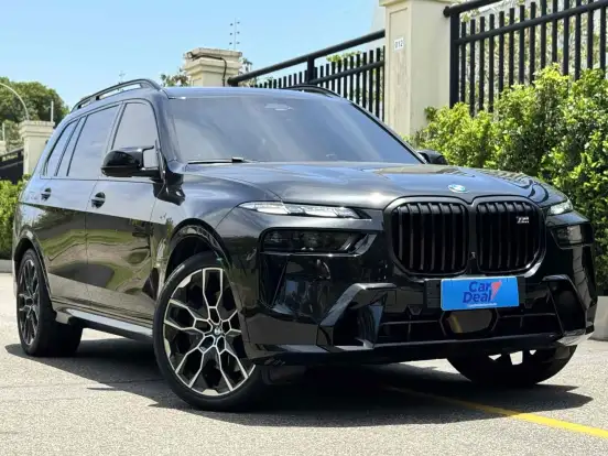 BMW-X7-4.4 V8 GASOLINA M60i STEPTRONIC BMW-X7-2024