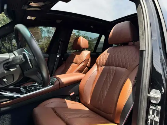 BMW-X7-4.4 V8 GASOLINA M60i STEPTRONIC BMW-X7-2024