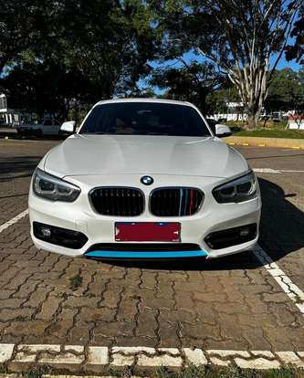 BMW-120i-2019