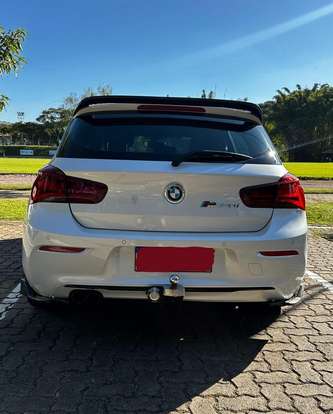 BMW-120i-2019