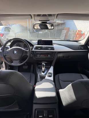 BMW-320i-2013
