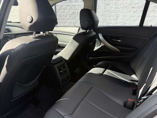 BMW-320i-2.0 16V TURBO GASOLINA 4P AUTOMÁTICO BMW-320i-2013
