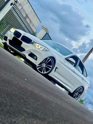 BMW-328i-2015