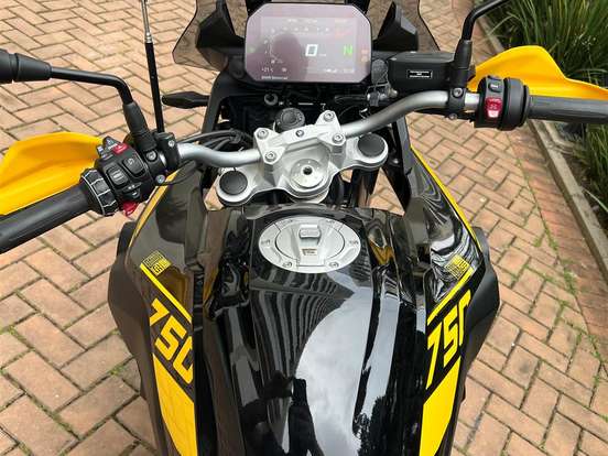 BMW-F 750 GS PREMIUM BMW-F 750 GS PREMIUM-2021