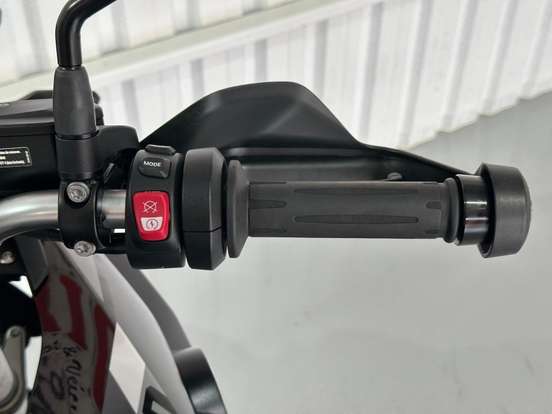 BMW-F 800 GS PLUS-2024