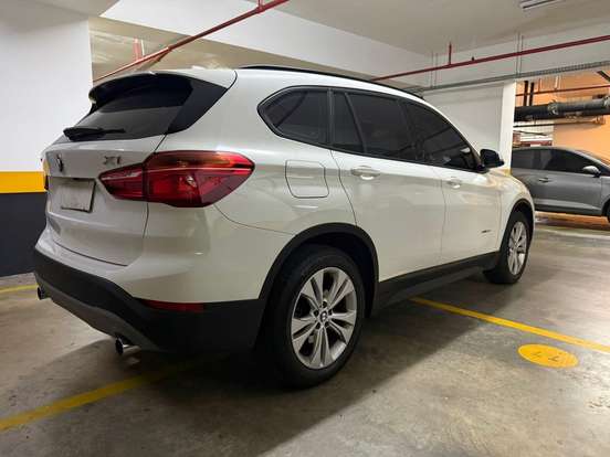 BMW-X1-2016