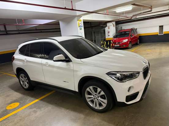 BMW-X1-2016