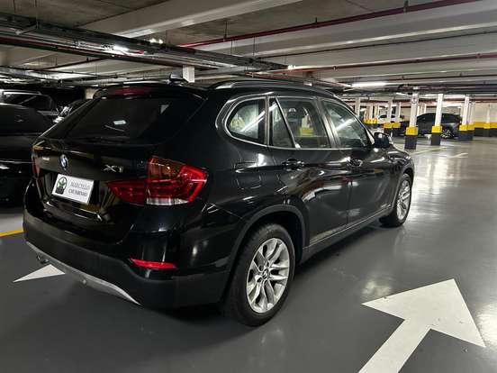 BMW-X1-2.0 16V TURBO ACTIVEFLEX SDRIVE20I 4P AUTOMÁTICO BMW-X1-2015