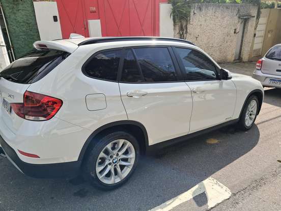 BMW-X1-2015