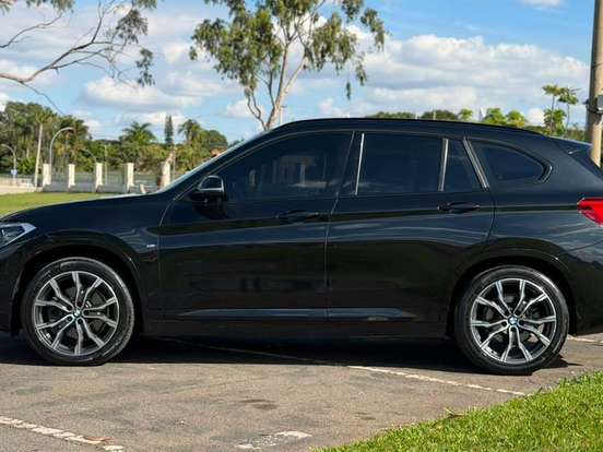BMW-X1-2.0 16V TURBO ACTIVEFLEX SDRIVE20I M SPORT 25 ANOS 4P AUTOMÁTICO BMW-X1-2021