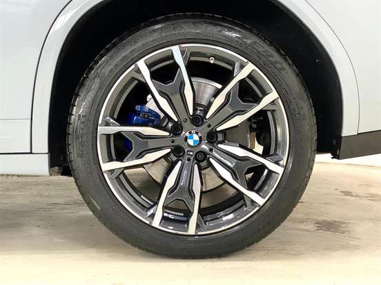 BMW-X4-2025