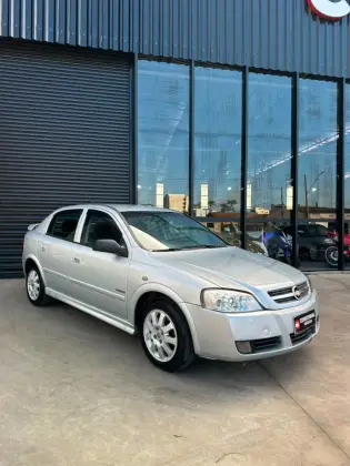 CHEVROLET ASTRA 2.0 MPFI ADVANTAGE 8V FLEX 4P MANUAL CHEVROLET ASTRA 2.0 MPFI ADVANTAGE 8V FLEX 4P MANUAL