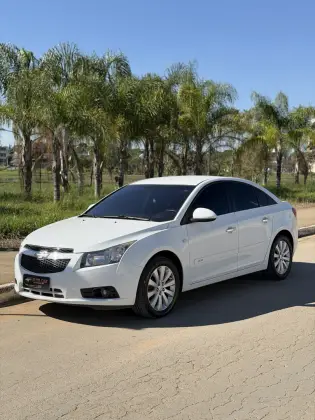 CHEVROLET CRUZE 1.8 LTZ 16V FLEX 4P AUTOMÁTICO CHEVROLET CRUZE 1.8 LTZ 16V FLEX 4P AUTOMÁTICO