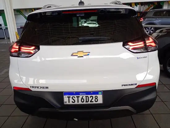 CHEVROLET-TRACKER-2025